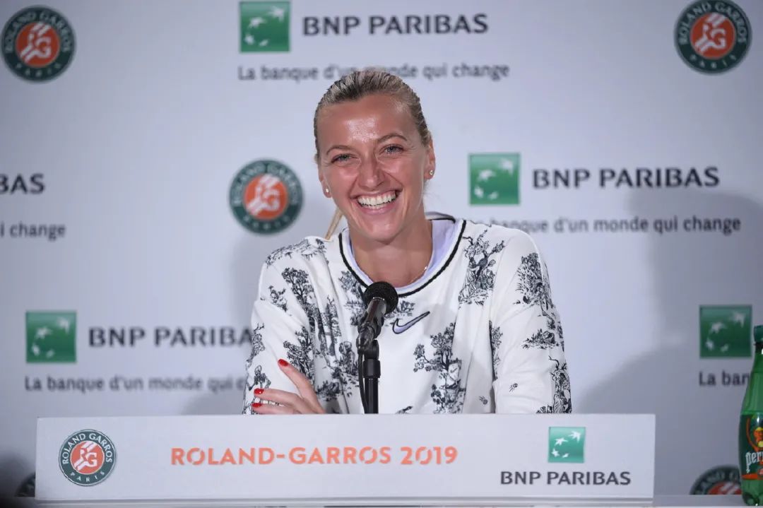 乐鱼app包含科维托娃遭遇五持续失利，中国队教练压力巨大！的词条