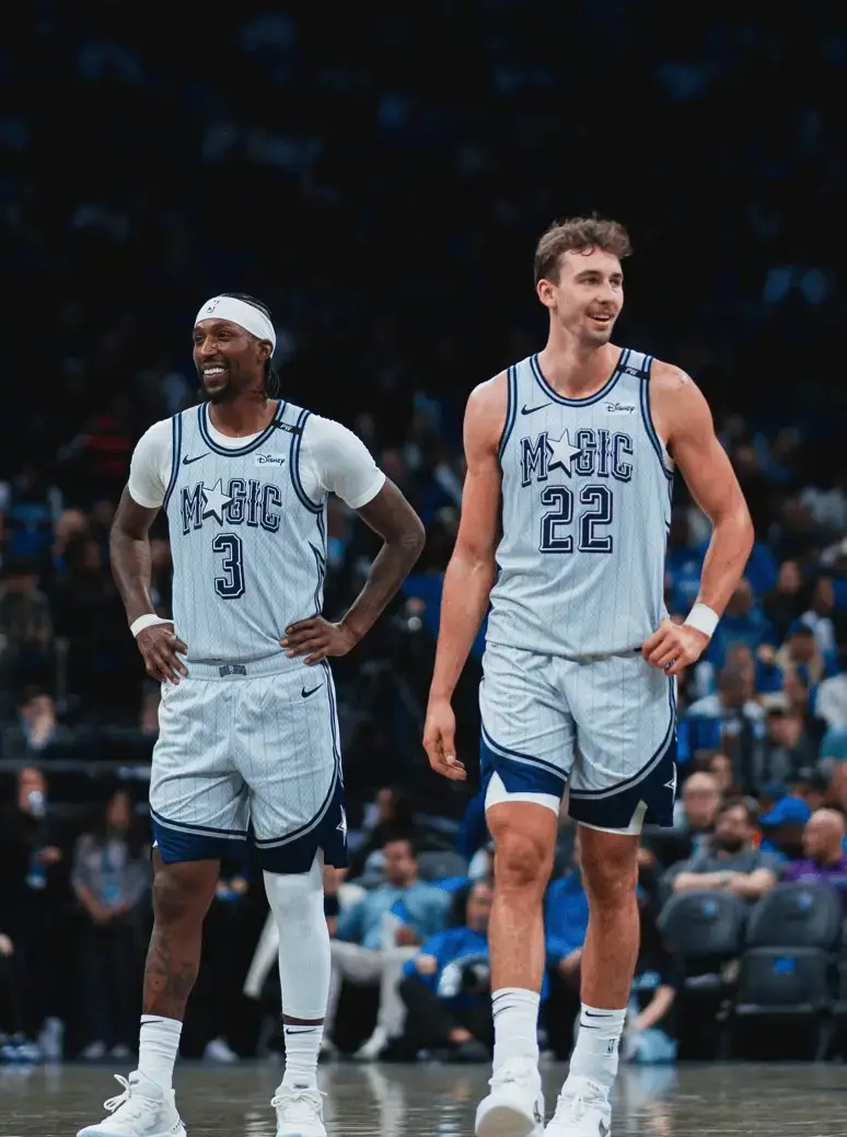 国际比赛日奥兰多魔术外线爆发：NBA常规赛节点到来，引发热议，轮换策略成焦点的简单介绍