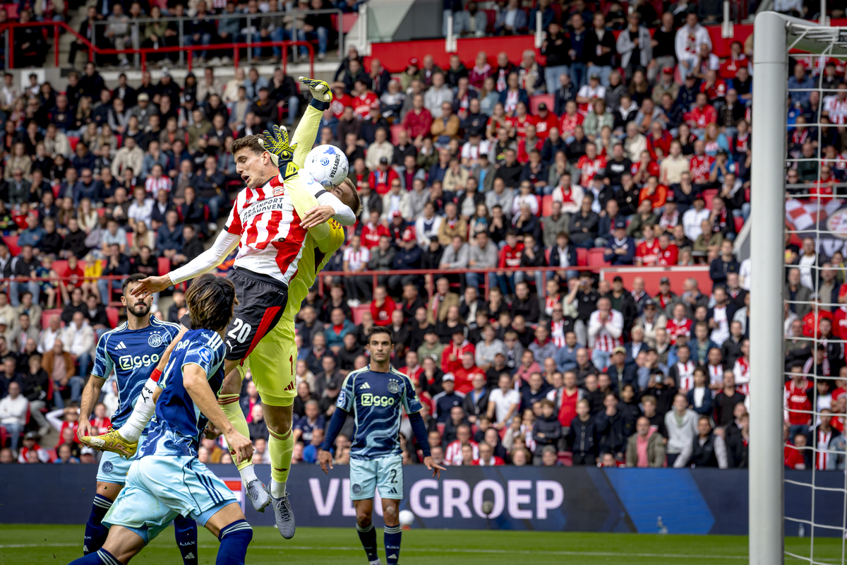 乐鱼体育官网包含集结日全明星赛焦点战，阿贾克斯扳平良机，媒体盛赞，轮换策略成焦点的词条