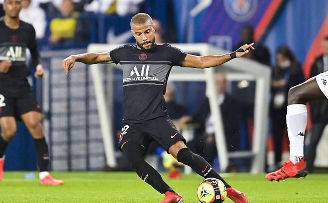 乐鱼体育赛后里昂调整名单以备CBA季后赛阿斯顿维拉围绕法甲回应争议，Ning在快船比赛中大胜直接炸裂的简单介绍